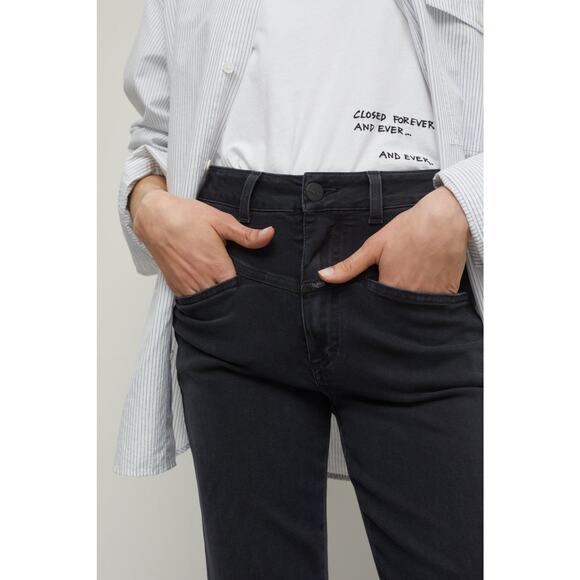 Closed Pedal Pusher High Waist Tapered Leg Jeans in Black, Size 42 - Picture 2 of 13